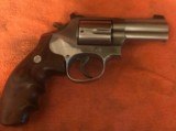 Smith and Wesson 696 (3 in. barrel, wood targets) - 2 of 5