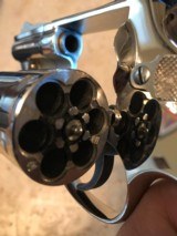 Smith and Wesson 19-4 (nickel, 2 inch) - 6 of 7