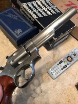 Smith and Wesson 629 (pinned and recessed, 6 in.) - 3 of 7