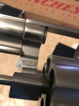 Smith and Wesson 629 (pinned and recessed, 6 in.) - 5 of 7