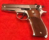 Smith and Wesson 39-2 (near mint, nickel) - 2 of 6