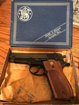 Smith and Wesson 39-2 (orig box, x mag) - 8 of 8