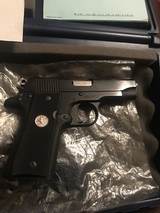 Colt Government Model .380 (blue, box) - 8 of 9