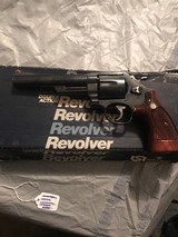 Smith and Wesson 29 (transition model, 6 inch, full target, orig. box) - 1 of 7