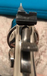 Smith and Wesson 19-3 (nickel, 4 inch) - 6 of 8