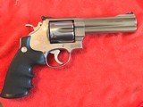 Smith and Wesson 629-3 (5 inch, stainless, classic) - 2 of 7