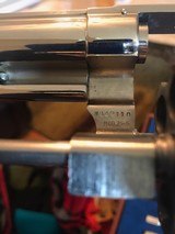 Smith and Wesson 25-5 (Nickel, 6 inch, pres. box) - 5 of 12