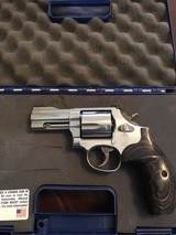 Smith and Wesson 696-1 (box, 3 inch, extra grips) - 1 of 7