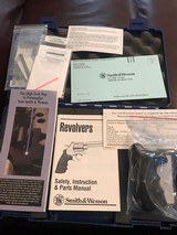Smith and Wesson 696-1 (box, 3 inch, extra grips) - 6 of 7