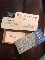 Smith and Wesson 66-1 (2 1/2 inch, stainless, non-orig. box) - 8 of 10