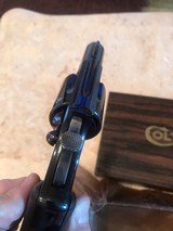 Colt Lawman (Mark III, 2 in, blue, repro. box) - 4 of 9