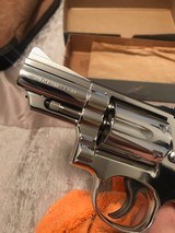 Smith and Wesson 19-4 (nickel, box, 2 1/2 in.) - 3 of 7