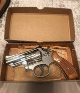 Smith and Wesson 19-4 (nickel, box, 2 1/2 in.) - 1 of 7