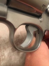 Smith and Wesson 66-2 (box, full target, 4 in.) - 7 of 11