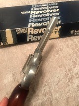 Smith and Wesson 66-2 (box, full target, 4 in.) - 4 of 11