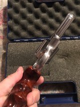 Smith and Wesson 629-1 (3 in, combats) - 3 of 6