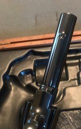 Smith and Wesson 29-2 (4 inch p and r, box, tools) - 3 of 7