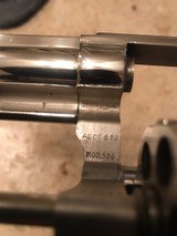 Smith and Wesson 586 (nickel, 4 inch) - 5 of 9