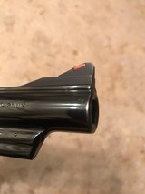 Smith and Wesson 29-5 (4 inch, full target) - 6 of 10