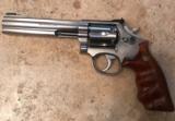 Smith and Wesson 648 (6 in., combats) - 1 of 8