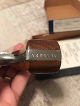 Smith and Wesson 66-1 (2 in, box, P and R) - 7 of 9