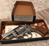 Smith and Wesson 66-1 (2 in, box, P and R) - 1 of 9