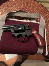 Smith and Wesson 36-7 Lady Smith (2 in, blue, carry case) - 1 of 5