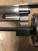 Smith and Wesson 657 (4 in, no dash, rare!) - 6 of 7