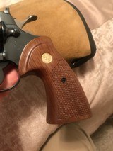 Colt python (6 in, blue, nice grips) - 6 of 6
