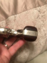 Smith and Wesson 34 (4 in, nickel, diam. grips) - 6 of 7