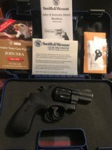 Smith and Wesson 327 Night Guard (snub, box, papers) - 4 of 6