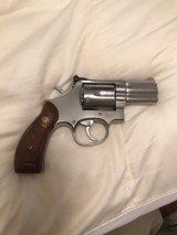 Smith and Wesson 686 (2 in, no dash) - 5 of 5