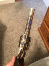 Smith and Wesson 29-2 (nickel, 4 in.) - 4 of 8