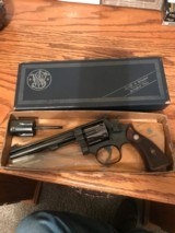 Smith and Wesson 48-4 (22 mag/22 LR, orig box - 1 of 10