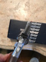 Smith and Wesson 66-2 (2 in, box, tools) - 4 of 6