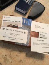 Smith and Wesson 27-2 (3.5 in, nickel, box) - 7 of 7