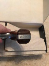 Smith and Wesson 60 (orig. box, snub, papers) - 4 of 6