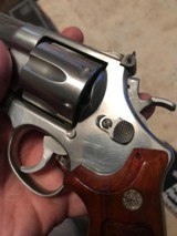 Smith and Wesson 624 (6.5 in, stainless) - 3 of 8