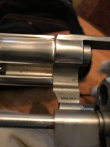 Smith and Wesson 624 (6.5 in, stainless) - 4 of 8
