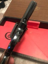 Colt Diamondback (2 in, .38 special, box) - 3 of 9