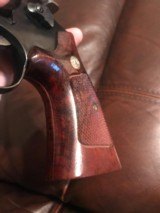 Smith and Wesson 57 (4 in, blue, millet sights) - 3 of 6