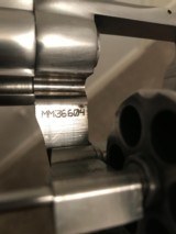 Colt Anaconda (8 in, 44 magnum) - 4 of 7