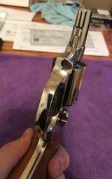 Smith and Wesson 37 (2 in, nickel) - 4 of 5