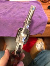 Smith and Wesson 624 (3 in, stainless, combats) - 5 of 5