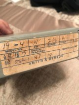 Smith and Wesson 19-4 (2 in, nickel, box) - 6 of 8