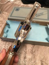 Smith and Wesson 19-4 (2 in, nickel, box) - 5 of 8