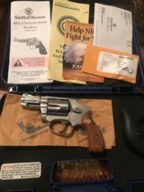 Smith and Wesson 640-1 Pro Series (box, 357) - 2 of 5