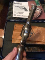 Smith and Wesson 66-5 (3 in, orig box) - 4 of 7