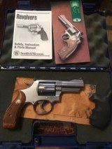 Smith and Wesson 66-5 (3 in, orig box) - 2 of 7