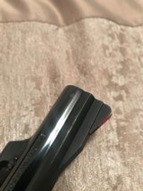 Smith and Wesson 19-3 (blue, 4 in) - 3 of 8